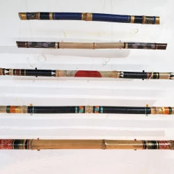 Bambous de Joie - Suspensions-Fabrication éco-responsable-Bambous prélevés sur place et matériaux recyclés.