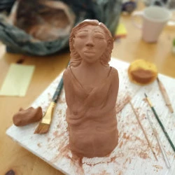 …Haumana… - Sculpture Intuitive, en argile rouge