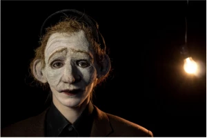 Affiche Formation professionnelle - Créer des masques pour la scène - laboratoire de création et d'expérimentation