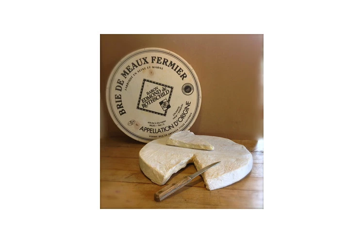 Un Brie de Melun pour le Musée Départemental des Peintres de Barbizon - Un fromage coulant à souhait pour la salle à manger reconstituée dans le Musée des peintres de Barbizon - Atelier Anecdotes 
