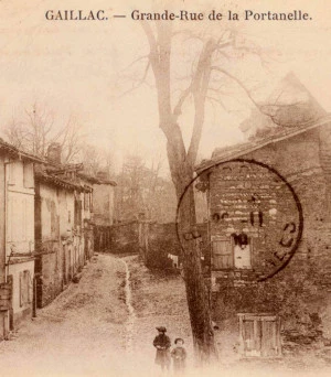 Affiche « A la découverte de La Portanelle » par Alain Soriano, professeur de Lettres, historien, a écrit seul ou en collaboration de nombreux ouvrages d'histoire locale. 