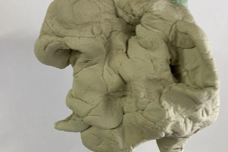 gargouille humaine - sculpture - lili oto 