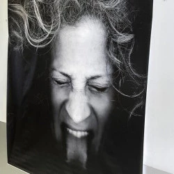 Méduse - Vue du tirage 180cmx120cm exposition "Buvez mes Paroles" 2022 - Christelle Richard-Dauphinot 