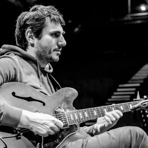 Affiche Petite Montagne - Tournée du concert de Pascal Charrier