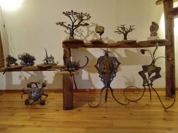 Salle d'exposition - <p>Sculptures</p> - M.S. ORMAN
