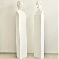 "Ici et Maintenant" 2001-2002 - 2 éléments plâtre 44x28 cm - Socles 125x35 cm