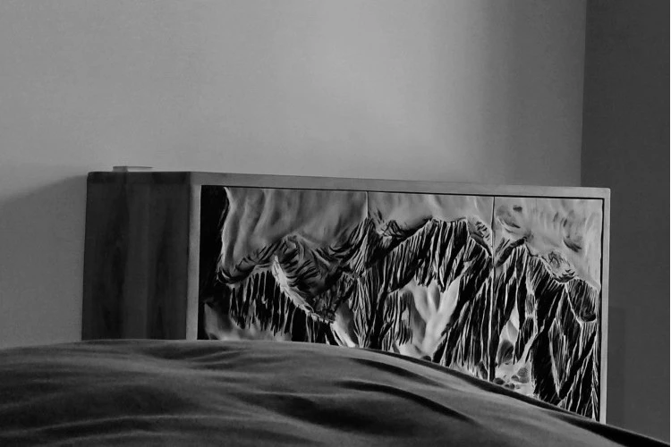 Commode Paysage - Création en bois pièce unique sur mesure. Noyer