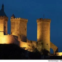 Le château de Foix de nuit en Ariège - Viet Dominique 
