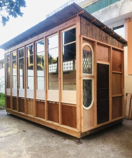 Cabane-Atelier - <p>Rez de chaussée, partie du jardin A.T.E.N.A</p> - Lise Chevalier / Dahu collectif d'architectes
