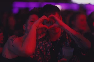 Affiche Girls don't cry Party - La Petite