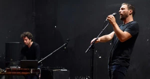 Affiche « Écoute ! [concert] » d'après Léo Ferré par La compagnie Provisoire