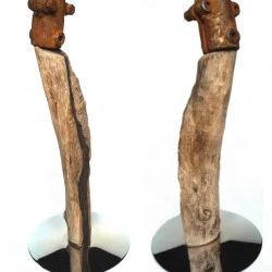 Découverte - 4 0X 18 X 18 cm, bague d'outil sur bois flotté