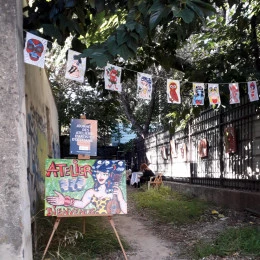 Entrée de l'exposition - <p>Cette année l'exposition se fera dans la cour devant l'atelier sous un barnum</p> - Florence H
