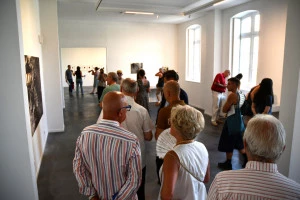 Affiche Visite découverte | Exposition « Les mouvements familiers d'une danse inconnue »