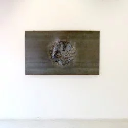 Orichalque - Dessin au chalumeau, acier brut, 180 x 100 cm, 2013 - Adagp 