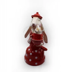 Le bisou - personnages en pâte à bois dans une bouilloire et un bol - 40cm de hauteur - 2019 - Emilie Passal 