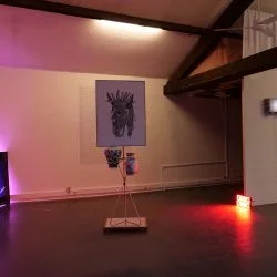 Crystal Meet #1 - Vue de l'exposition collective des artistes de l'atelier, nov 2021