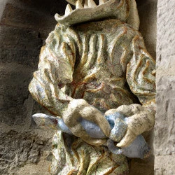 Nodens, roi pêcheur - Papier mâché et collages, (130/60/50), 2012 - Joel Marciel 