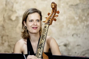 Affiche Marin Marais, pièces choisies : Mathilde Vialle (viole de gambe) Thibaut Roussel (théorbe et guitare baroque)