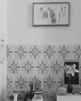 1 - <p>cadre au mur</p>