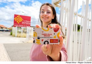 Grâce à la Carte Jeune, les lycéens font une économie de 500€ par an !